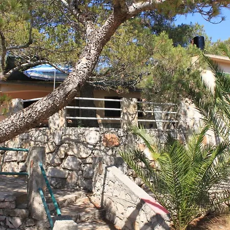 Dom wakacyjny Secluded Fisherman's Lavdara, Dugi Otok - 8155 *