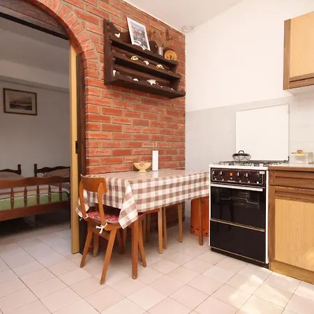 Dom wakacyjny Secluded Fisherman's Lavdara, Dugi Otok - 8155 Sali