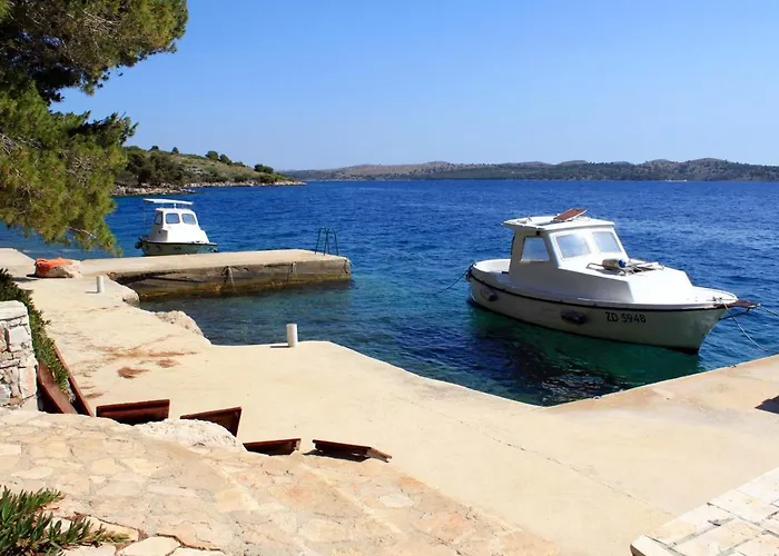 Holiday home Secluded Fisherman'S Cottage Lavdara, Dugi Otok - 8155 Sali
